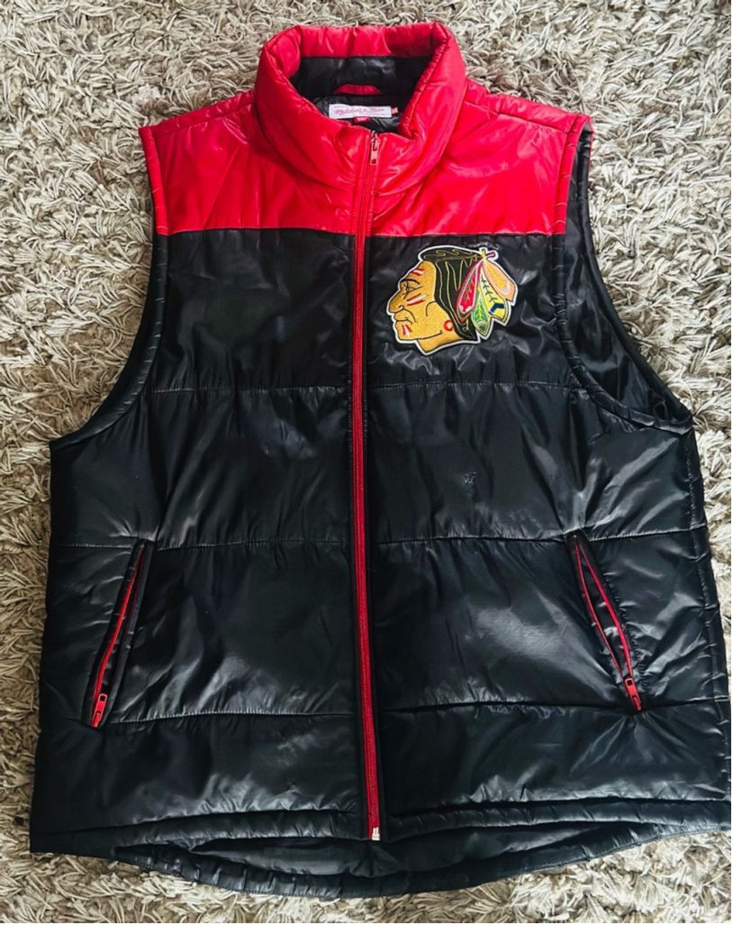 Men's Mitchell & Ness Black/Red NHL Chicago Blackhawks Puffer Vest 2XL