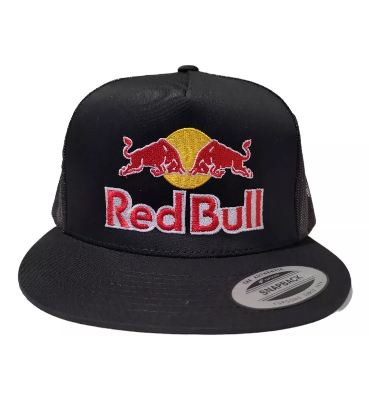 Red Bull Black Flat Bill Trucker Cap Yupoong Vtg Retro Black snapback OSFM