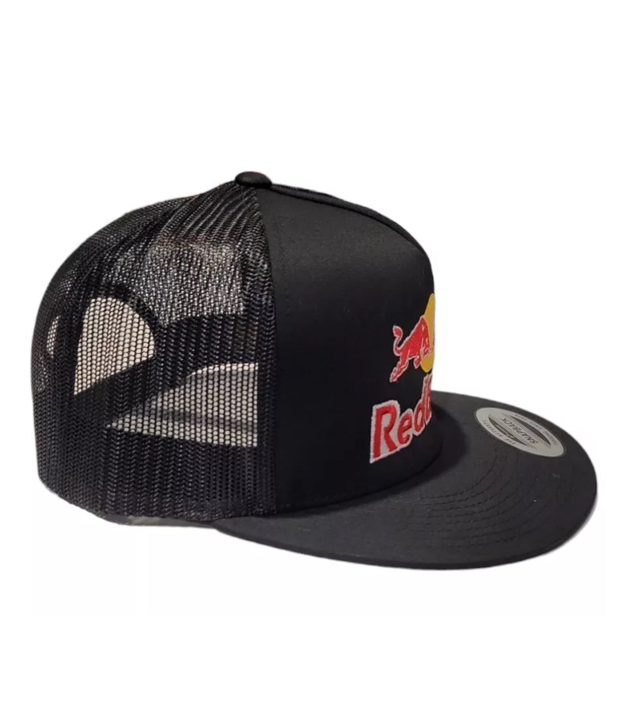 Red Bull Black Flat Bill Trucker Cap Yupoong Vtg Retro Black snapback OSFM